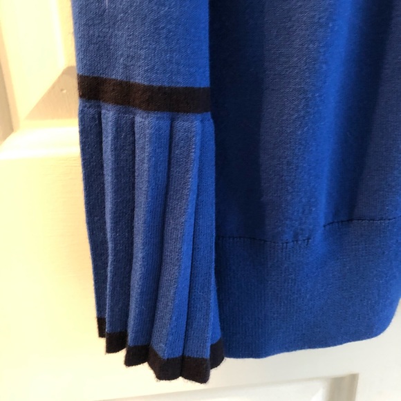 Talbots sweater EUC like new. Bell sleeved. - Picture 3 of 4